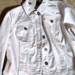 NWT Women's Baccini white jean jacket size L